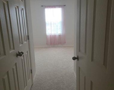 12865 Sw Forli Way - Photo Thumbnail 16