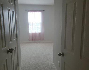 12865 Sw Forli Way - Photo Thumbnail 18