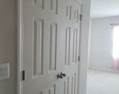 12865 Sw Forli Way - Photo Thumbnail 19