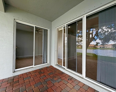 2125 Sw Cape Cod Drive - Photo Thumbnail 8