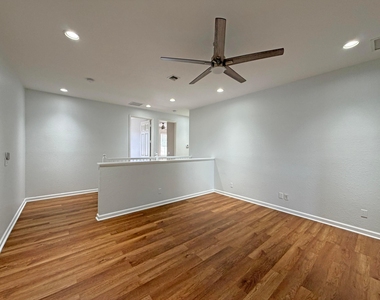 2125 Sw Cape Cod Drive - Photo Thumbnail 24