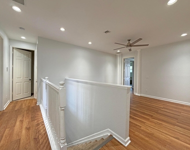 2125 Sw Cape Cod Drive - Photo Thumbnail 22