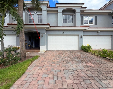 2125 Sw Cape Cod Drive - Photo Thumbnail 1