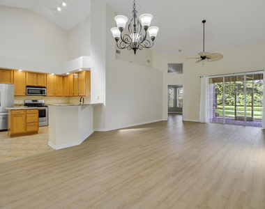 1667 Sw Harbour Isles Circle - Photo Thumbnail 7