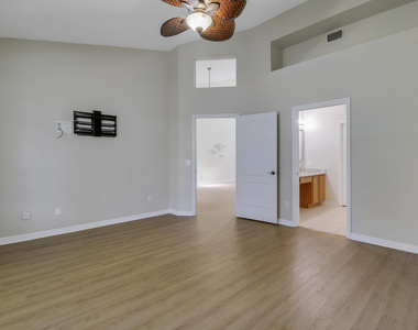 1667 Sw Harbour Isles Circle - Photo Thumbnail 18