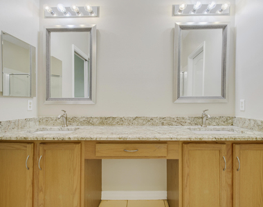 1667 Sw Harbour Isles Circle - Photo Thumbnail 20