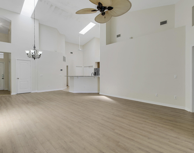 1667 Sw Harbour Isles Circle - Photo Thumbnail 12