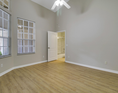 1667 Sw Harbour Isles Circle - Photo Thumbnail 23