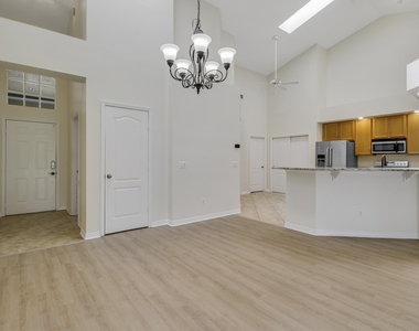 1667 Sw Harbour Isles Circle - Photo Thumbnail 6
