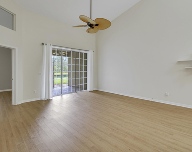 1667 Sw Harbour Isles Circle - Photo Thumbnail 15