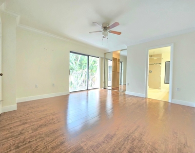 710 Mill Valley Place - Photo Thumbnail 11