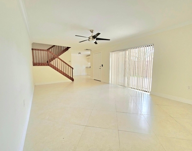 710 Mill Valley Place - Photo Thumbnail 3