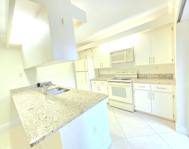 710 Mill Valley Place - Photo Thumbnail 8