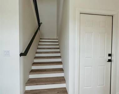 480 Nw 27th Avenue - Photo Thumbnail 15