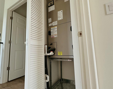 480 Nw 27th Avenue - Photo Thumbnail 14