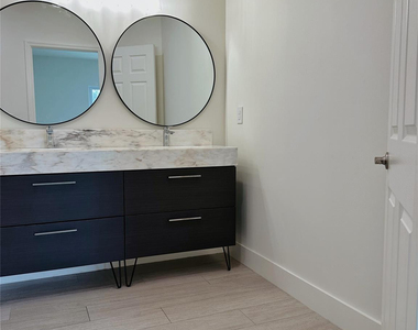 480 Nw 27th Avenue - Photo Thumbnail 16