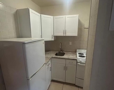 3312 Se 7th Street - Photo Thumbnail 1