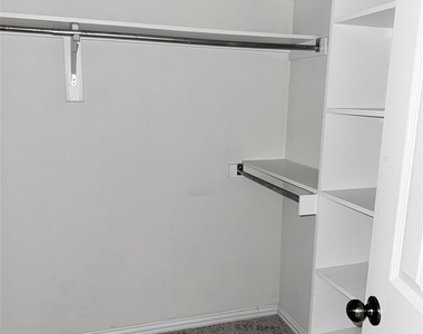 911 Spring Valley Plaza - Photo Thumbnail 11