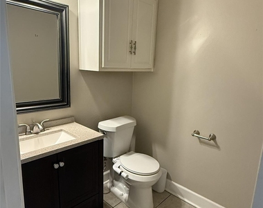 911 Spring Valley Plaza - Photo Thumbnail 14