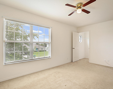 617 Se Karrigan Terrace - Photo Thumbnail 27