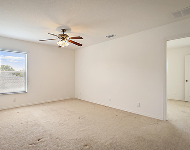 617 Se Karrigan Terrace - Photo Thumbnail 31