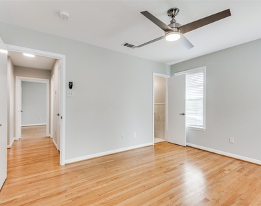 2012 Atlantic Street - Photo Thumbnail 3