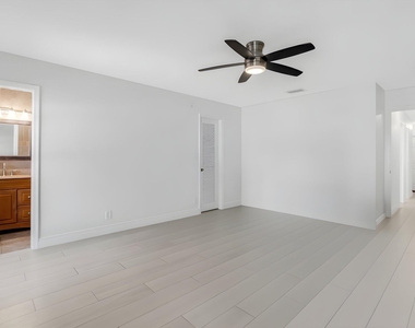 9067 Nw 21st Court - Photo Thumbnail 30