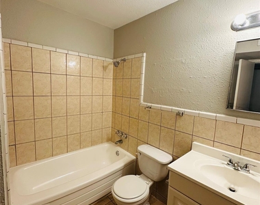 5317 Junius Street - Photo Thumbnail 9