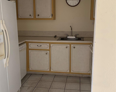 6070 W 19 Avenue - Photo Thumbnail 3