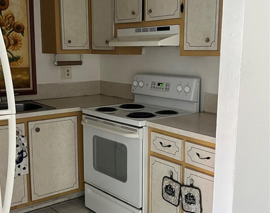 6070 W 19 Avenue - Photo Thumbnail 2
