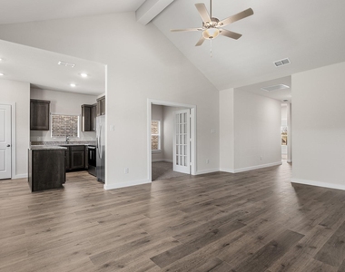 1721 Paul Drive - Photo Thumbnail 2