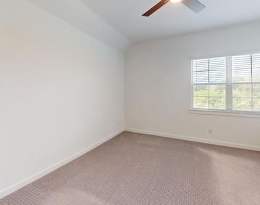 244 Spring Hill Road - Photo Thumbnail 9