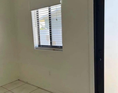 7450 Sw 130th Avenue - Photo Thumbnail 3