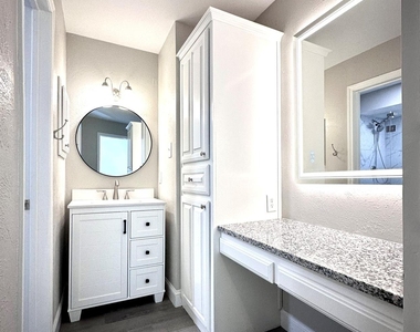 2007 Fleur De Lis Court - Photo Thumbnail 11