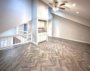 2007 Fleur De Lis Court - Photo Thumbnail 8