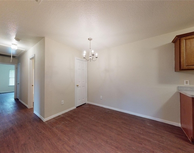 3621 San Rose Drive - Photo Thumbnail 4
