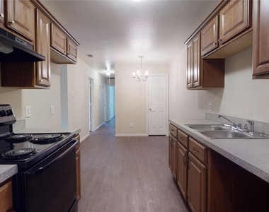3621 San Rose Drive - Photo Thumbnail 1