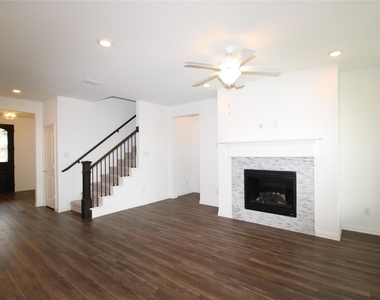 2603 Swallowtail Street - Photo Thumbnail 5