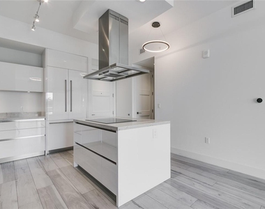 155 E Boca Raton Road - Photo Thumbnail 9