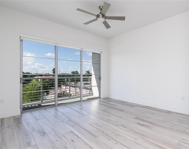 155 E Boca Raton Road - Photo Thumbnail 4