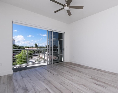 155 E Boca Raton Road - Photo Thumbnail 6