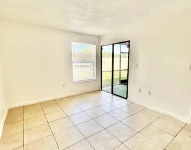 2205 Sw 80th Terrace - Photo Thumbnail 14