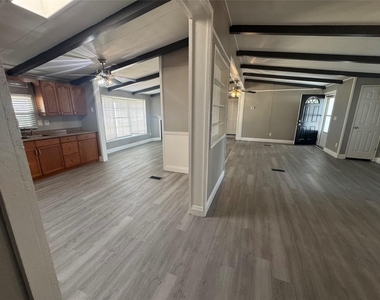 7201 Pica Drive - Photo Thumbnail 4