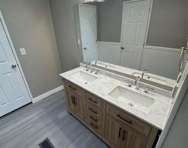 7201 Pica Drive - Photo Thumbnail 10