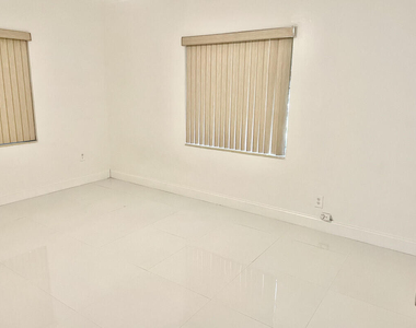 2523 Scott Street - Photo Thumbnail 4