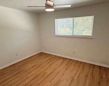 3921 Inwood Road - Photo Thumbnail 20