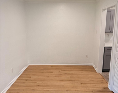 3921 Inwood Road - Photo Thumbnail 9