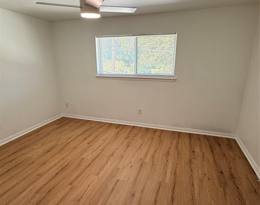 3921 Inwood Road - Photo Thumbnail 18