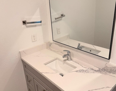 3921 Inwood Road - Photo Thumbnail 11