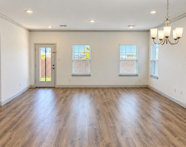 332 Braves Way - Photo Thumbnail 5